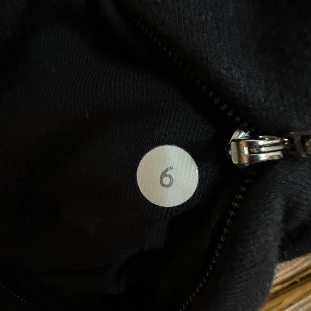 Lululemon Black Cowl Neck Pullover Sweater Pockets Size 6 - Picture 8 of 8